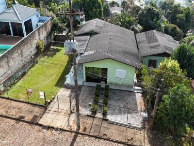 Casa para Venda, em Frederico Westphalen, bairro APARECIDA, 3 dormit�rios, 1 banheiro, 2 vagas